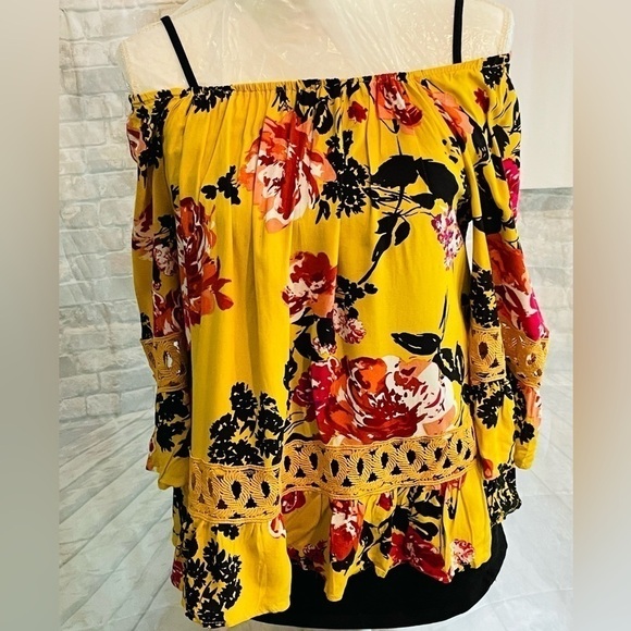 Unique Spectrum size large mustard, rose peasant, top on/off shoulders. P2P 23”. - Picture 1 of 8